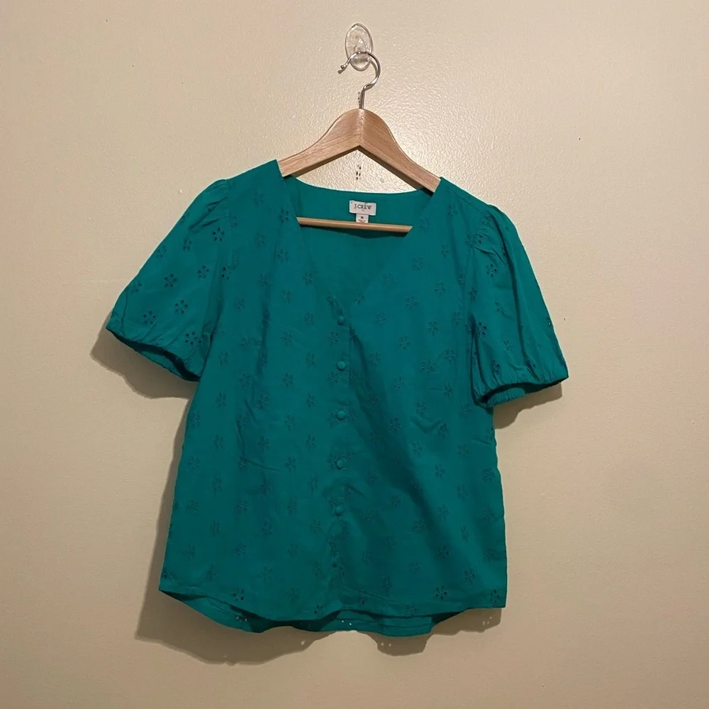 J. Crew Green Puff Sleeve Cotton Blouse. Size S . Style BQ034